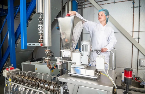 Crespel & Deiters scales up Happy Plant Protein's dry extrusion technology